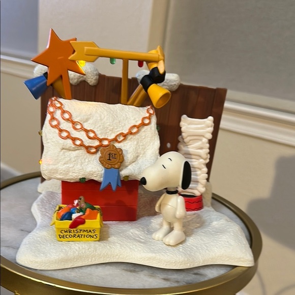 Snoopy and His 1st Prize contest Charlie Brown Christmas - Picture 12 of 16